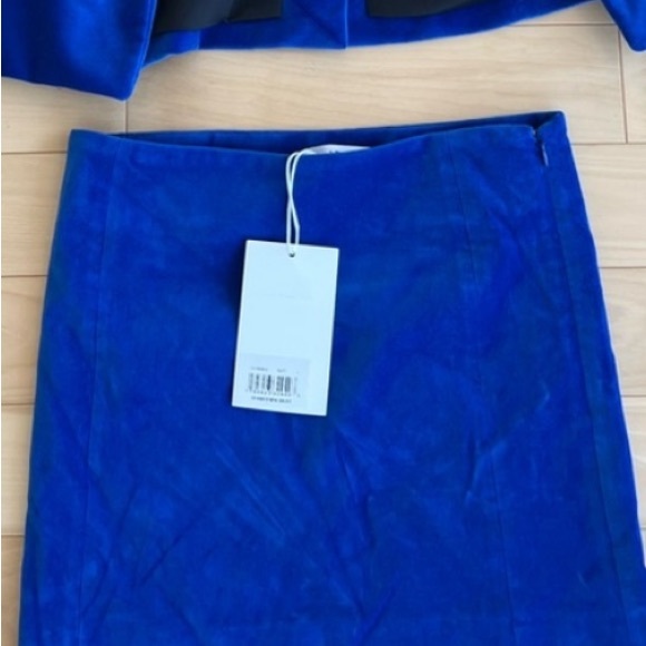 Frame velvet blazer and skirt set - Picture 10 of 10